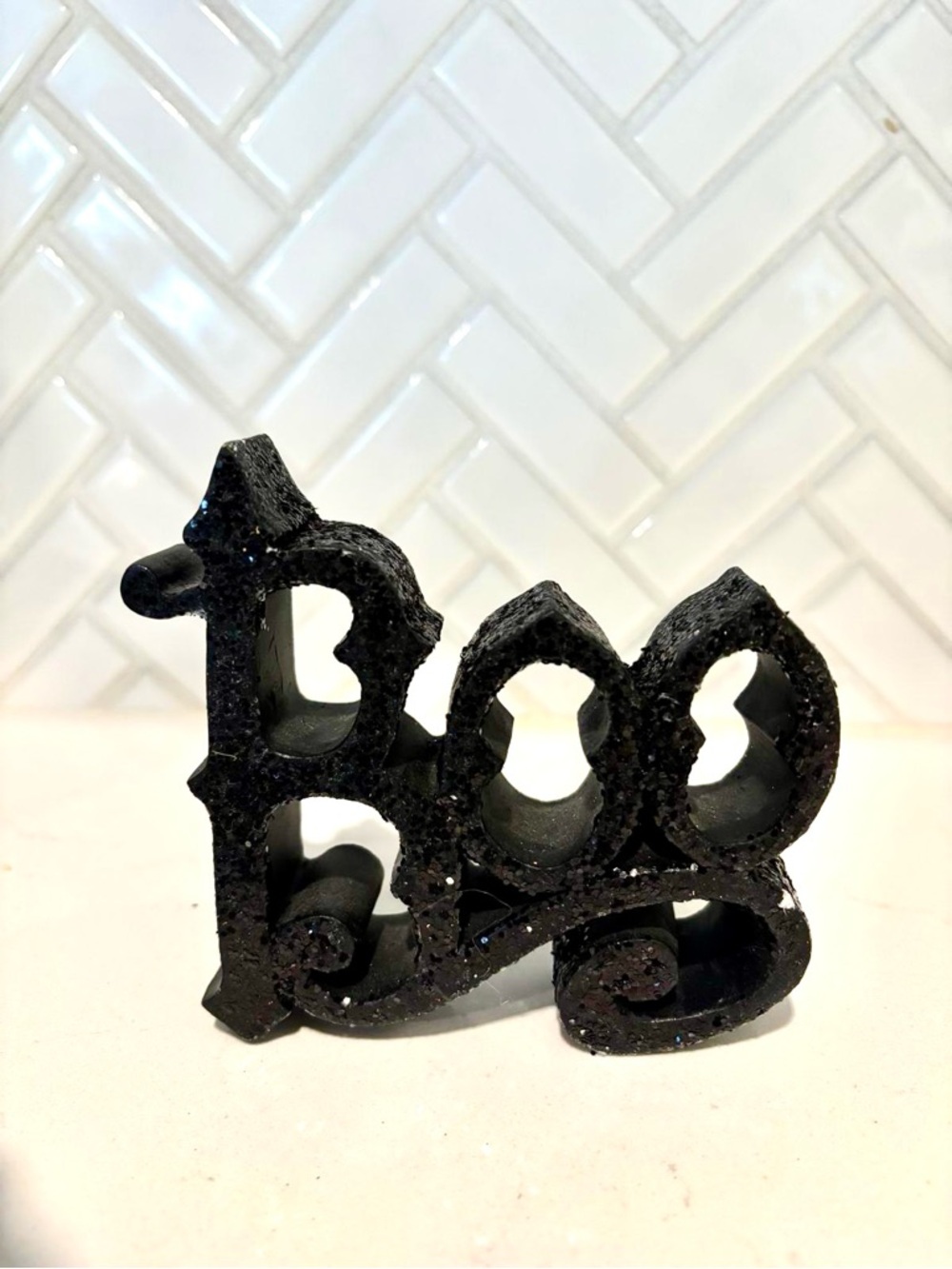 KD Vintage black glitter "Boo" sign